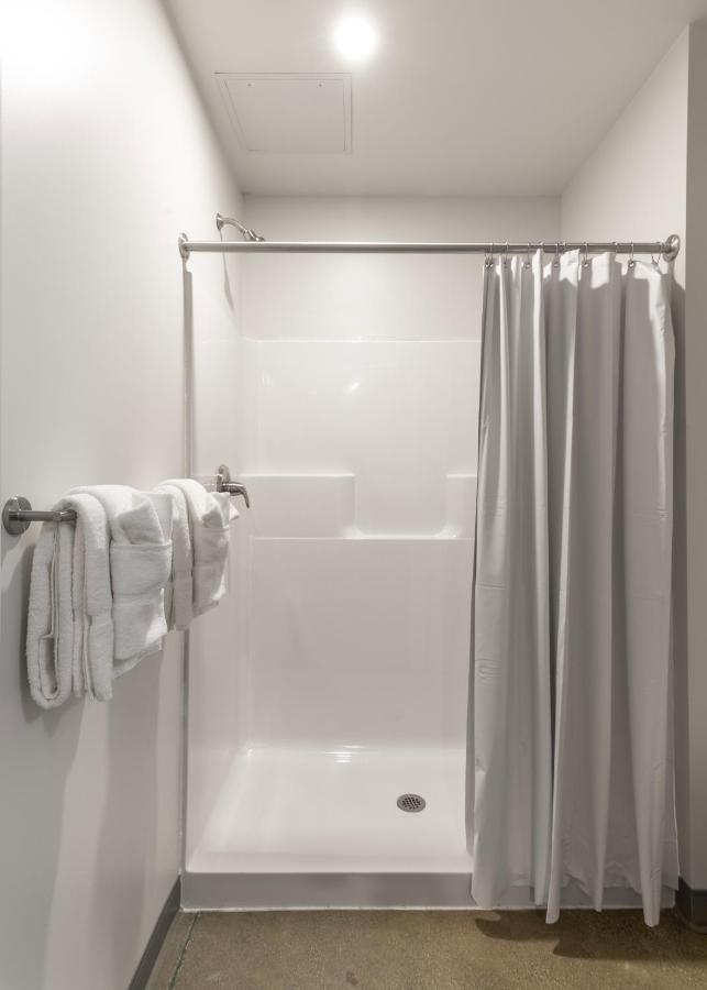The Warehouse Hotel At Champion Mill ハミルトン エクステリア 写真