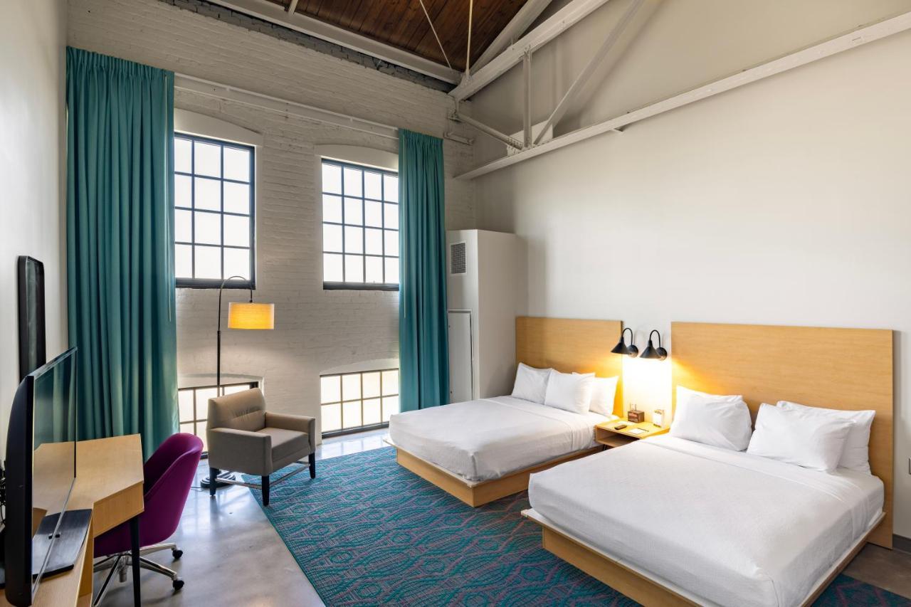 The Warehouse Hotel At Champion Mill ハミルトン エクステリア 写真