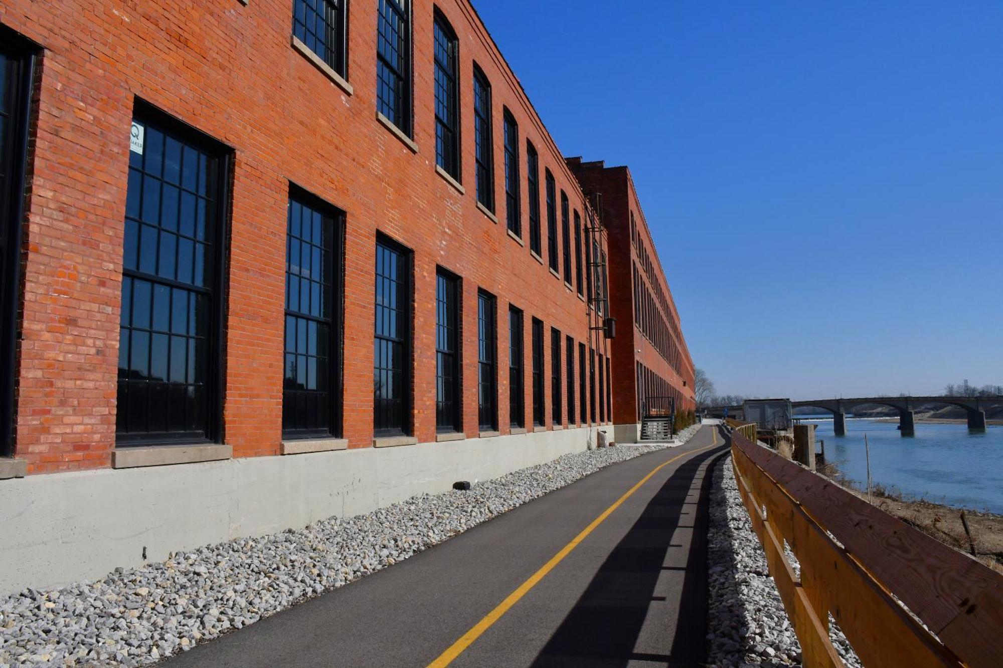 The Warehouse Hotel At Champion Mill ハミルトン エクステリア 写真